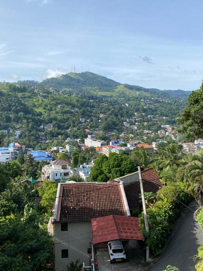 The Bbc Cheliyan Villa Kandy Exterior photo